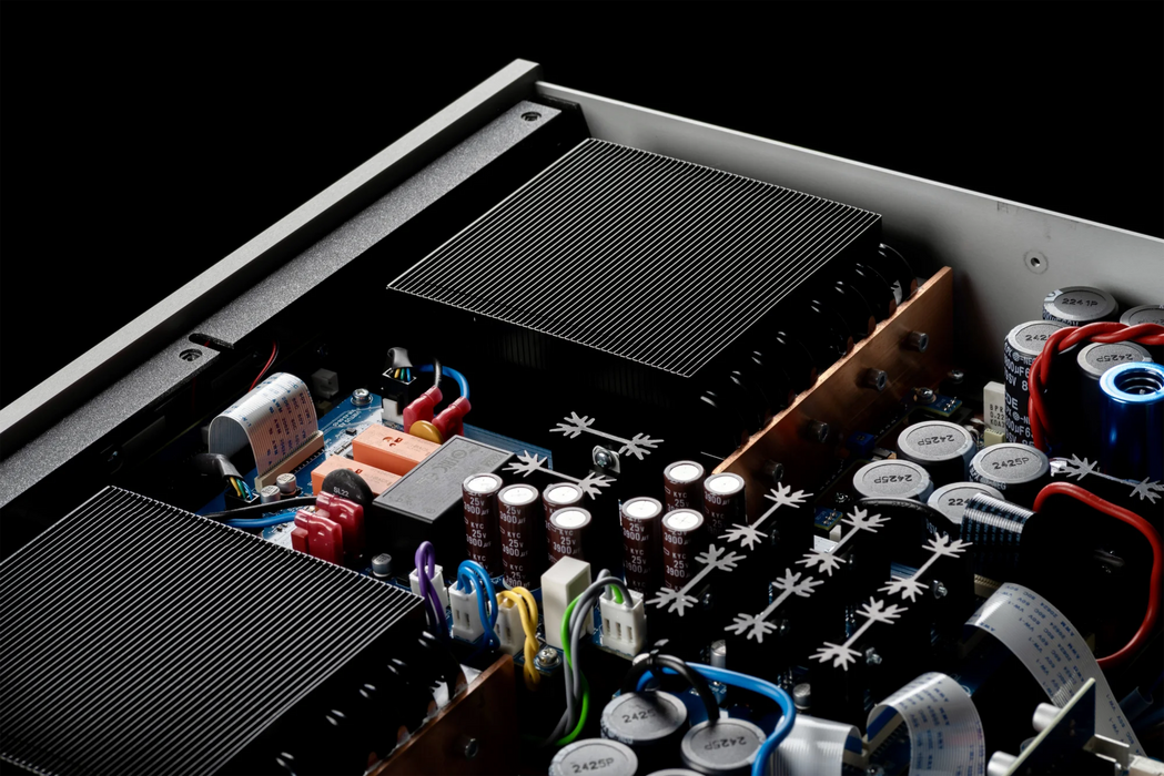 Canor Virtus A3 Integrated Hybrid Amplifier - Integrated Amplifier