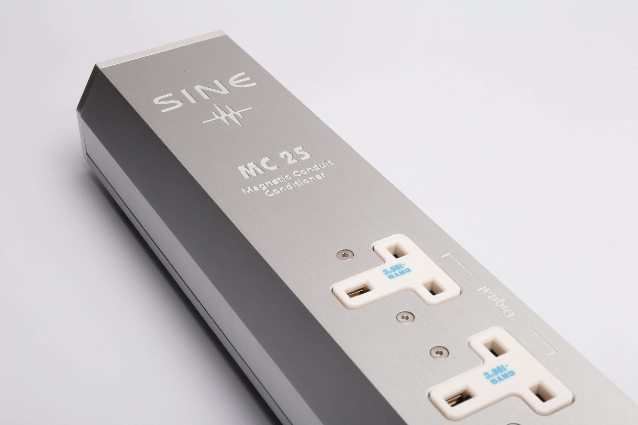 SINE MC25 Power Conditioner with Surge Protection — The Audio Co.