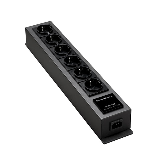 GigaWatt PF-1e Filtering Power Strip - Power Conditioner