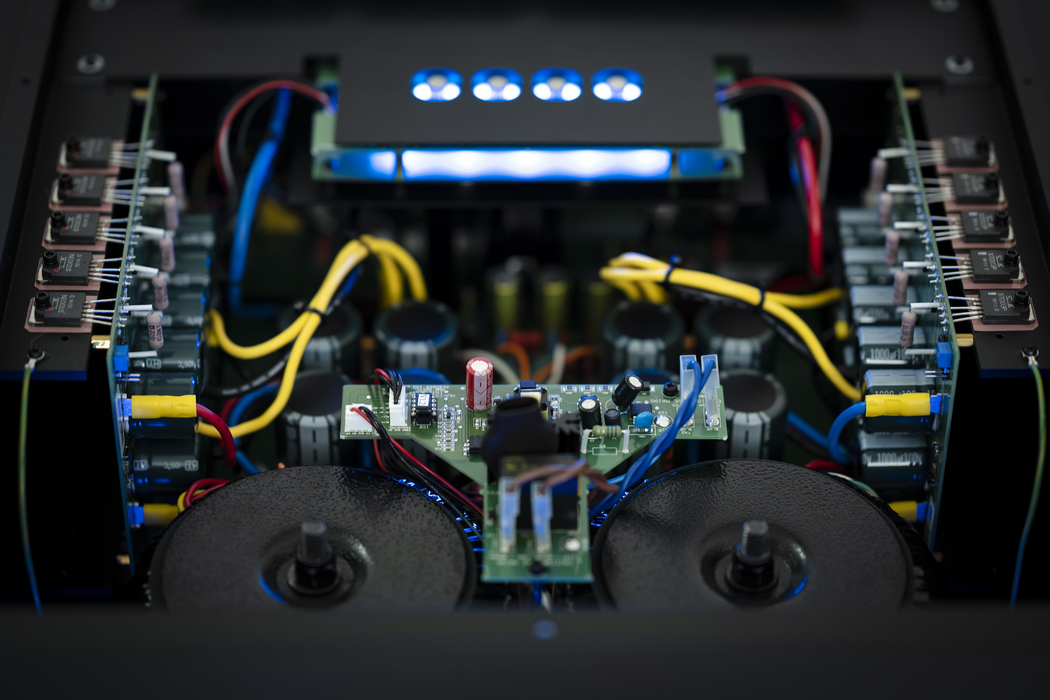 Nu-Vista 800.2 Integrated Amplifier