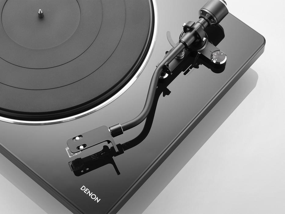 Denon DP-400 Semi Automatic Belt-Drive Turntable