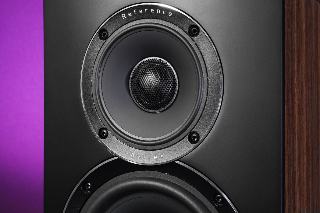 ELAC UniFi Reference UBR62 Bookshelf Speaker [Pair]