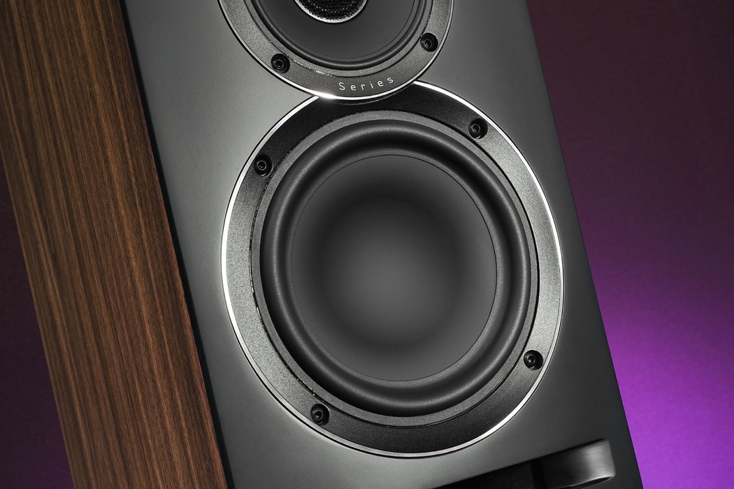 ELAC UniFi Reference UBR62 Bookshelf Speaker [Pair]