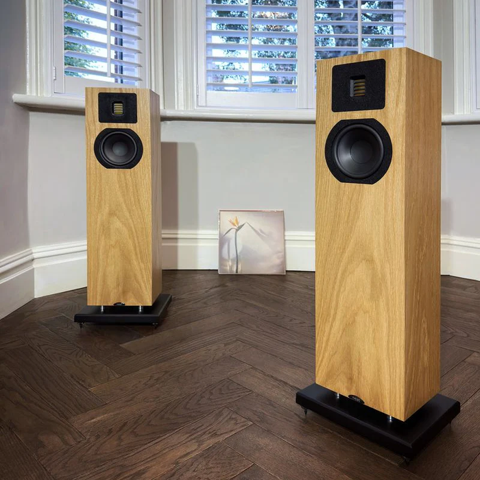 Neat Acoustics Mystique Classic Floorstanding Speaker [Pair]