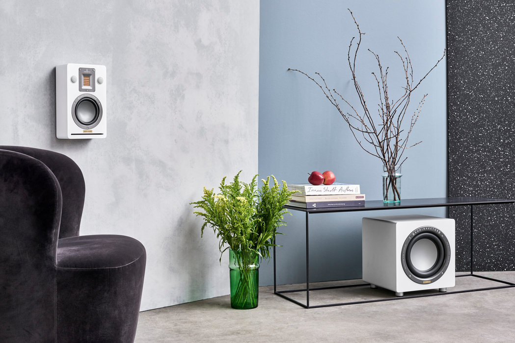 Audiovector QR Wall SE On Wall Surround Speaker [Pair]