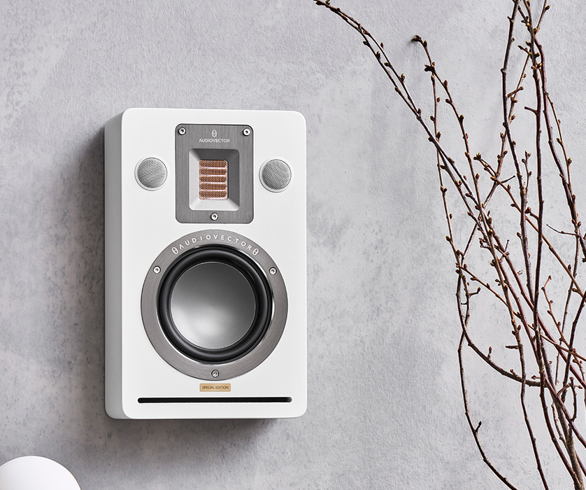 Audiovector QR Wall SE On Wall Surround Speaker [Pair]