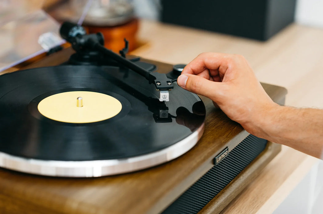 LENCO LS-410 Record Player with Built-in Speakers - Turntable