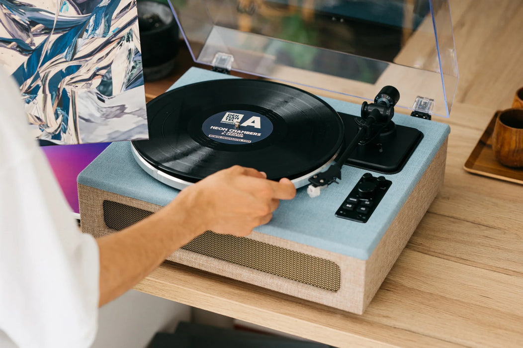 LENCO LS-440 Record Player with Built-in Speakers - Turntable