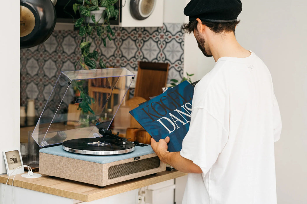 LENCO LS-440 Record Player with Built-in Speakers - Turntable