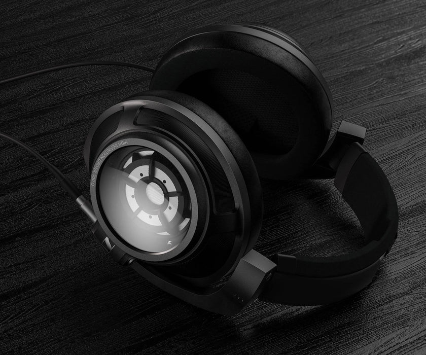 Sennheiser HD 820 - Wired Audiophile Headphones - The Audio Co.